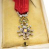 Très belle médaille miniature de la légion d’honneur en or, diamants et émeraudes.